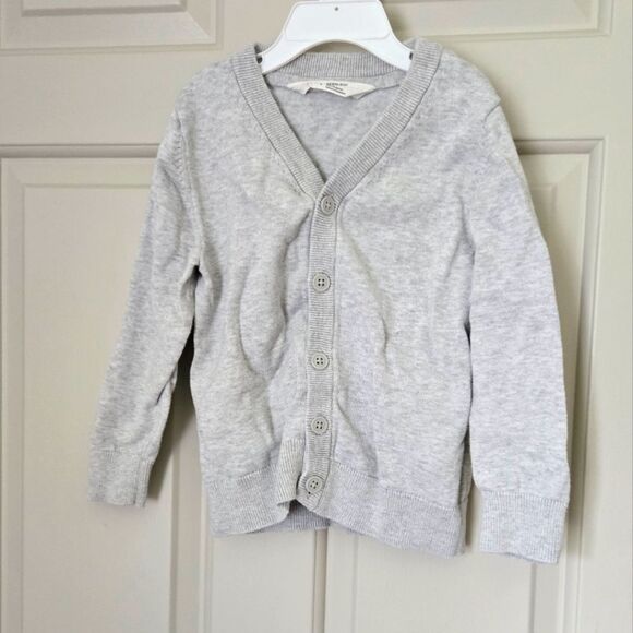 2/$15 H&M Light Gray Knit Cardigan 2-4 Yrs - Picture 1 of 4